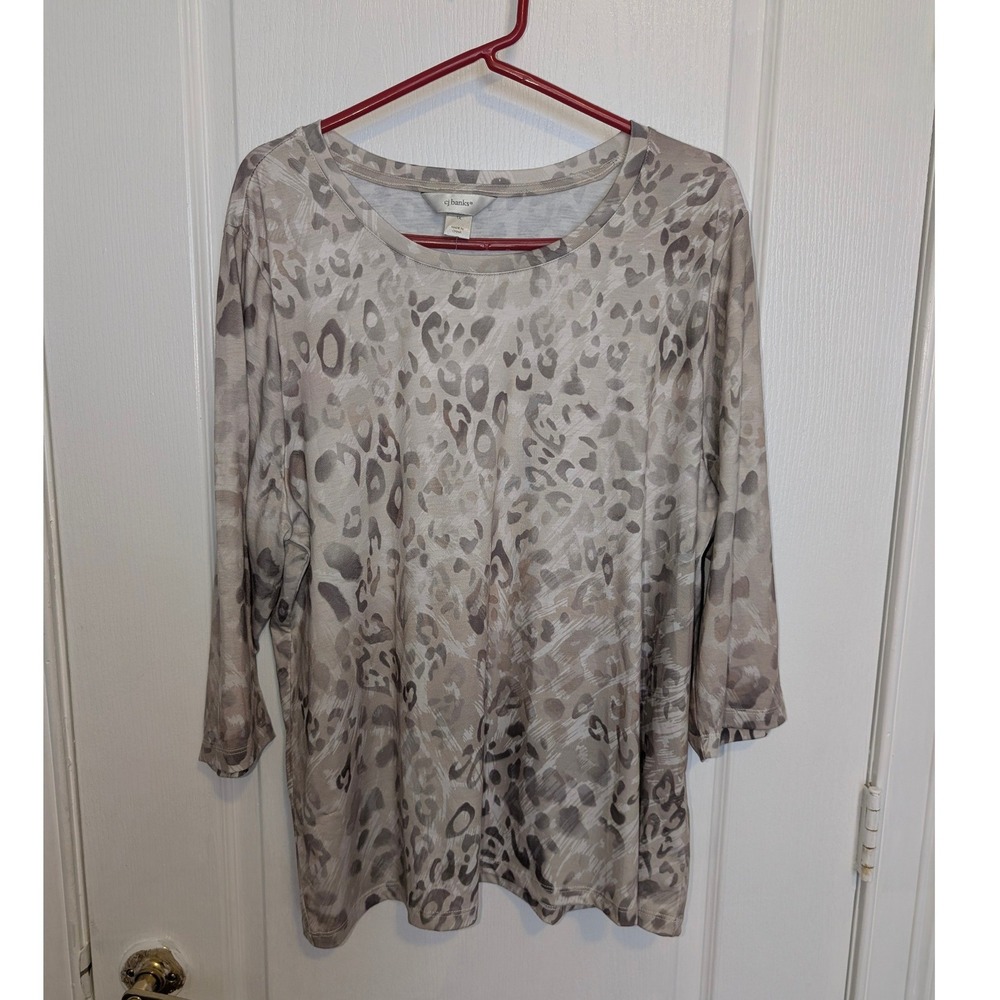 CJ Banks Women 1X Leopard Print Top Taupe Gray 3/4 Sleeve Scoop Neck Knit Tee